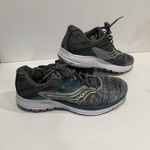SAUCONY RIDE 10 WOMEN Sz 7.5